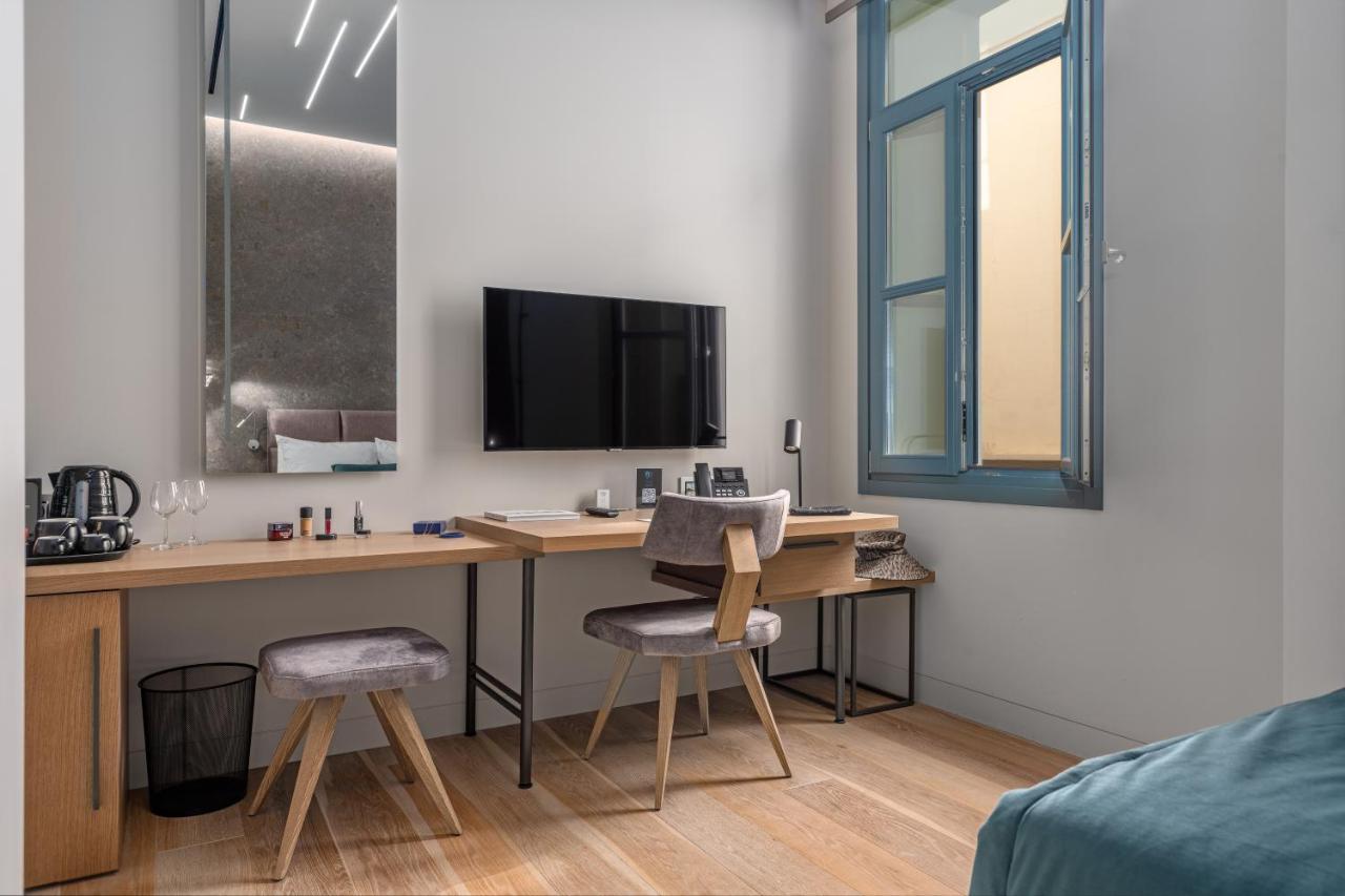 Hellenic Vibes Smart Hotel Athens Luaran gambar A room at the hotel