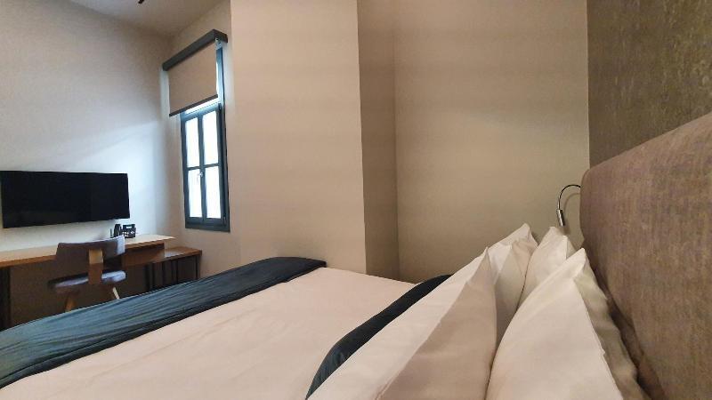 Hellenic Vibes Smart Hotel Athens Luaran gambar A room at the hotel